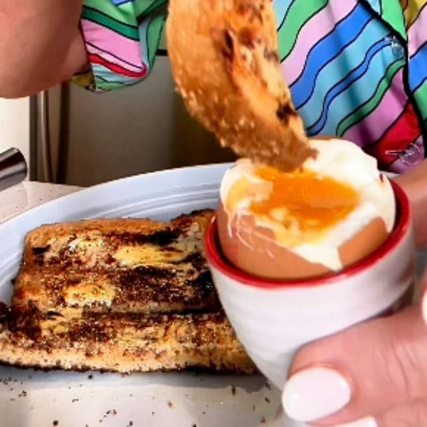 Air fryer eggs Air fryer eggs served