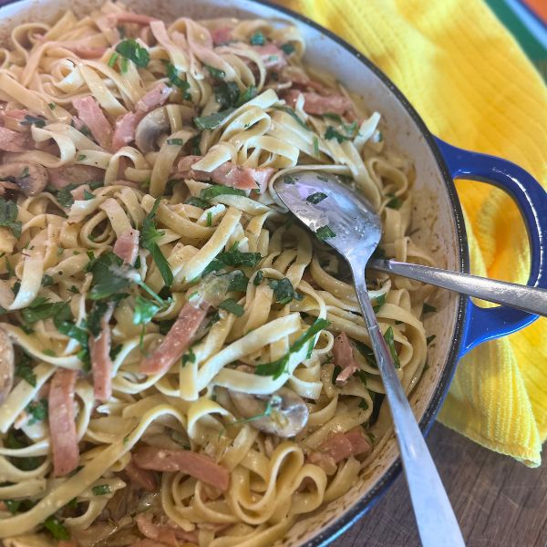 Mushroom and Bacon Fettuccine 4 Mushroom and Bacon Fettuccine serving dish