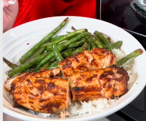 Air fryer Salmon served