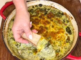 Cheesy Hot Spinach Dip cooked and served