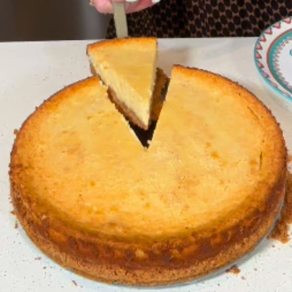 homemade cheesecake sliced
