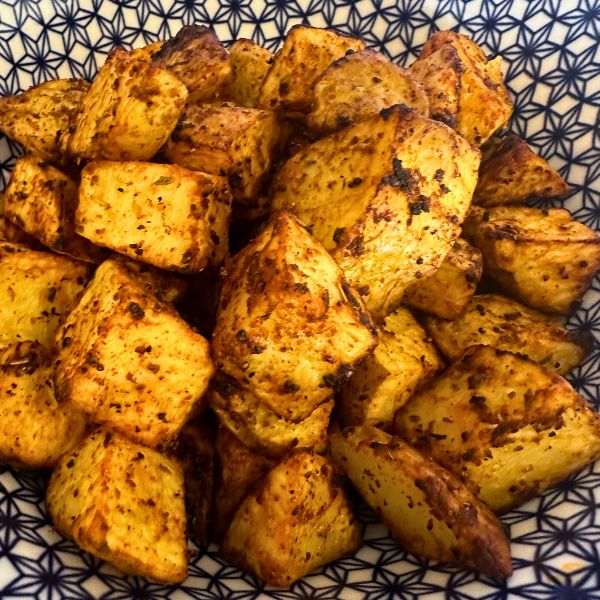 Air Fryer Roasted Potatoes cooked Air Fryer Roasted Potatoes cooked in bowl