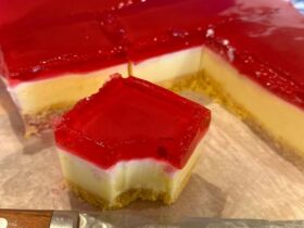 Jelly Cheesecake Slice piece