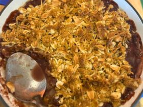 Christmas Crumble in dish