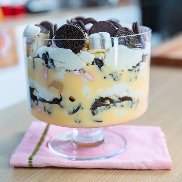 Banoffee Dessert Salad Banoffee Dessert Salad in dish