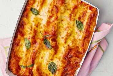 Pesto Cannelloni served in dish