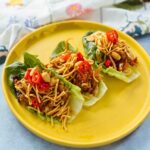 San Choi Bow on plate