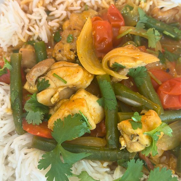 quick chicken curry cooked and served