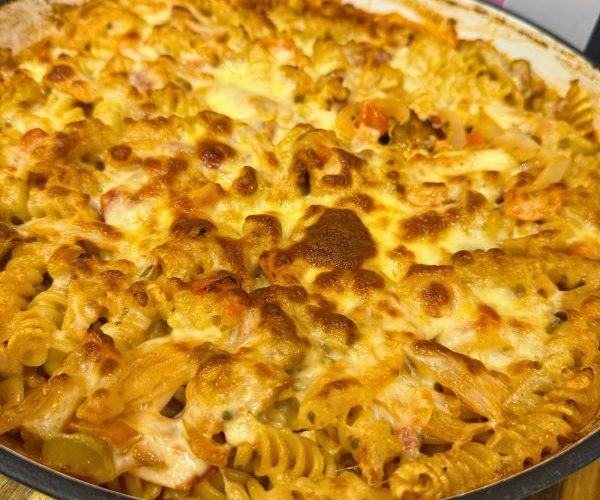 Chicken Fajita Pasta Bake served in pot