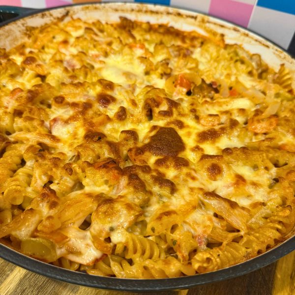 Chicken Fajita Pasta Bake served in pot
